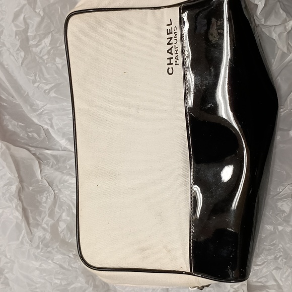 CHANEL Handbags - Chanel Tablet / personals bag $38 Sz 10x7x3  est inches + free scarf .